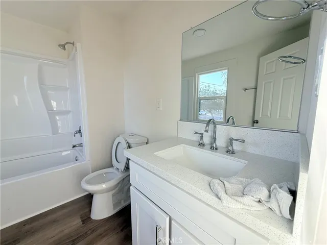 392 W L, Colton, California 92324