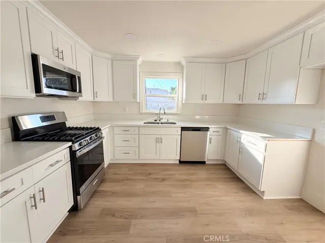 392 W L, Colton, California 92324