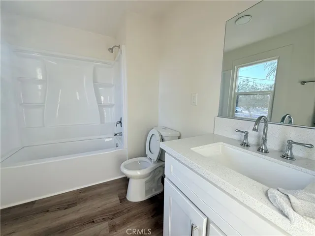 392 W L, Colton, California 92324