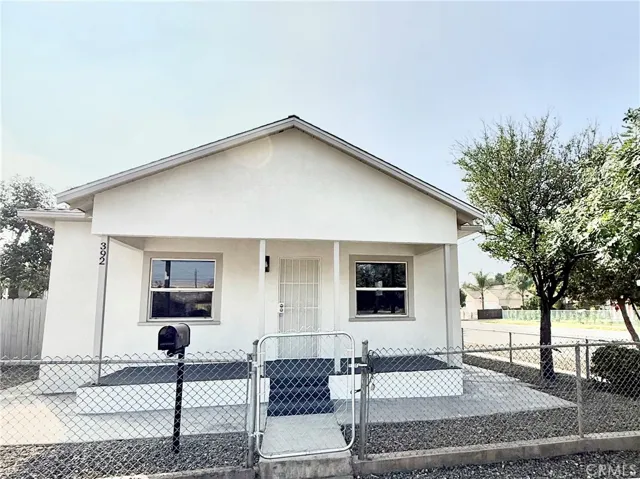 392 W L, Colton, California 92324