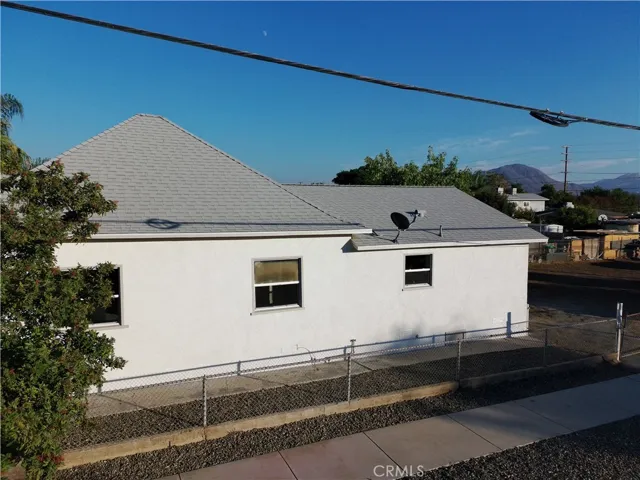 392 W L, Colton, California 92324