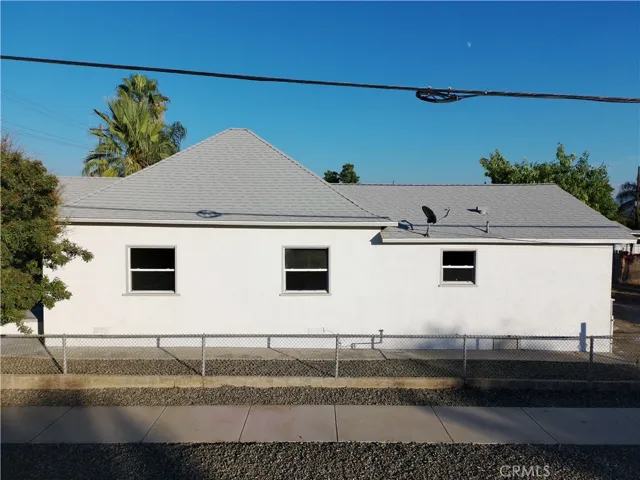 392 W L, Colton, California 92324