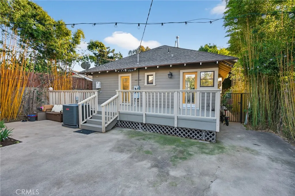 3305 Montclair, Los Angeles, California 90018 home-pic-35