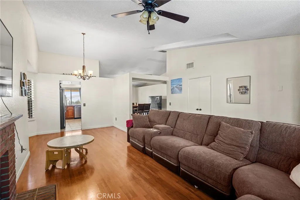 3073 Piedmont Dr, Highland, California 92346 home-pic-7