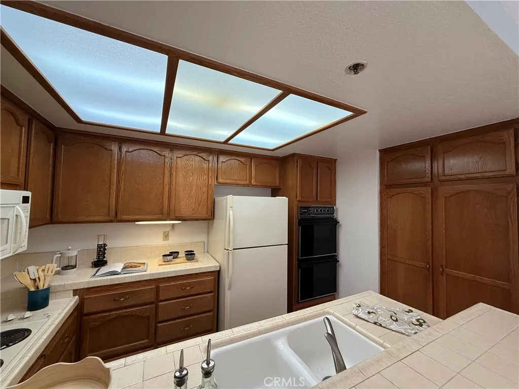 13601 Del Monte Drive 47a, Seal Beach, California 90740 home-pic-15
