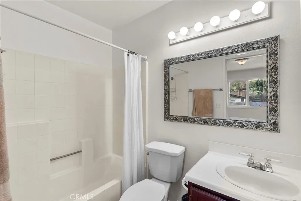 29542 Hunstock, Castaic, California 91384 home-pic-7
