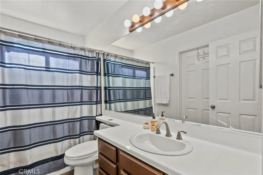 29542 Hunstock, Castaic, California 91384 home-pic-10