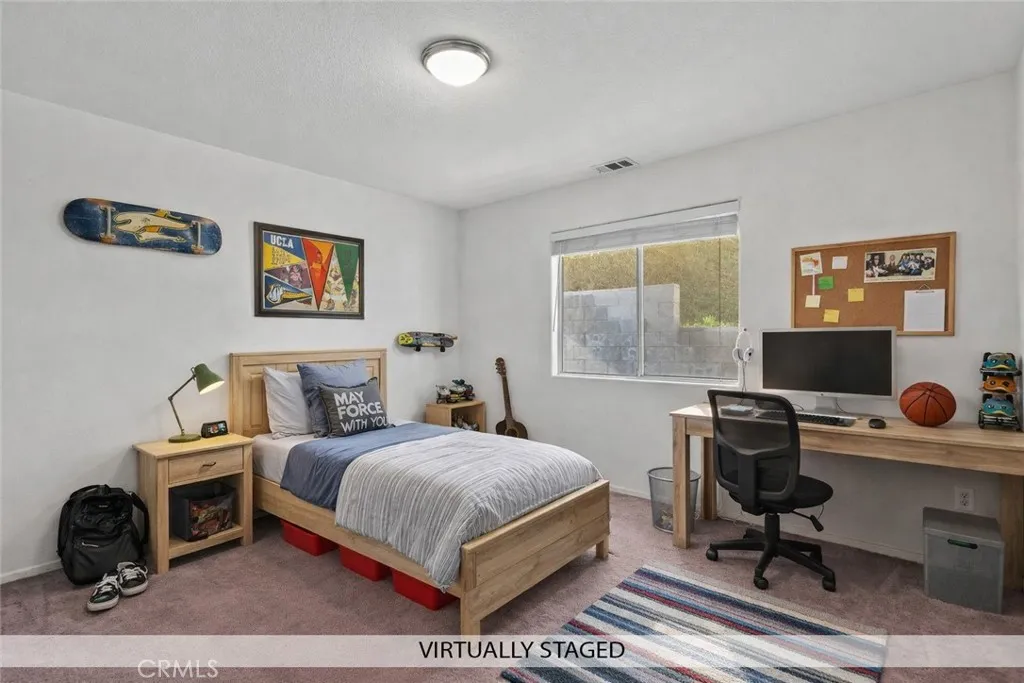 29542 Hunstock, Castaic, California 91384 home-pic-11