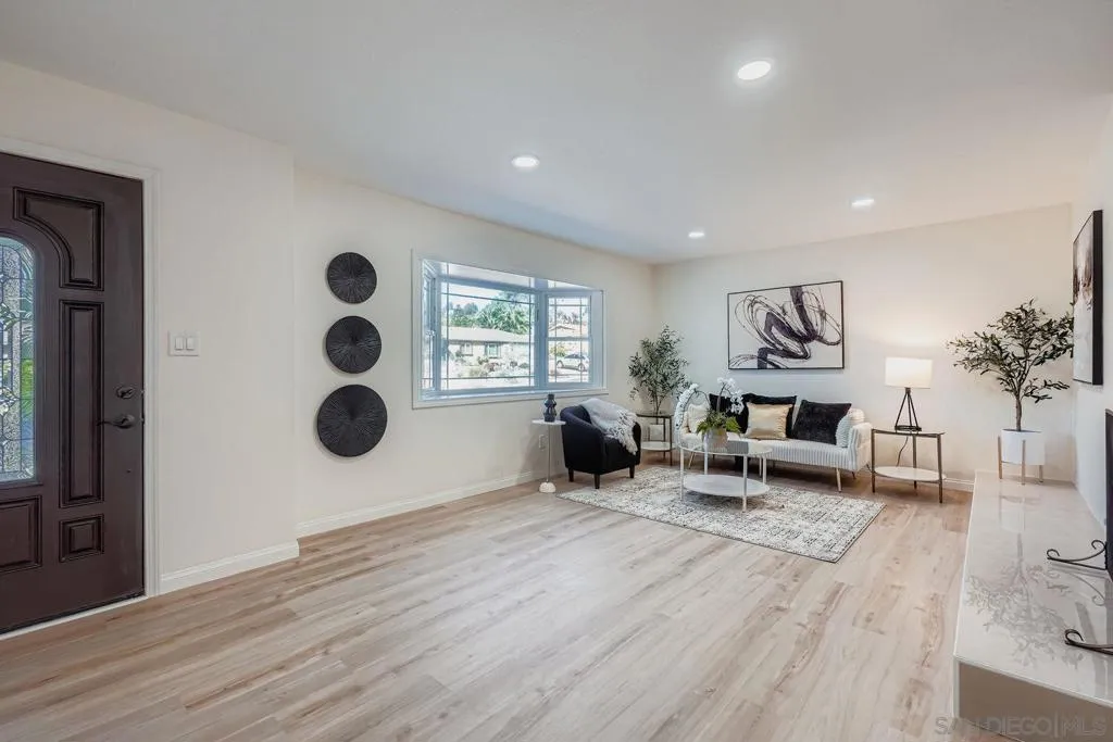 , El Cajon, California 92020 home-pic-2
