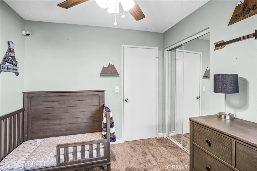 14519 El Contento, Fontana, California 92337 home-pic-16