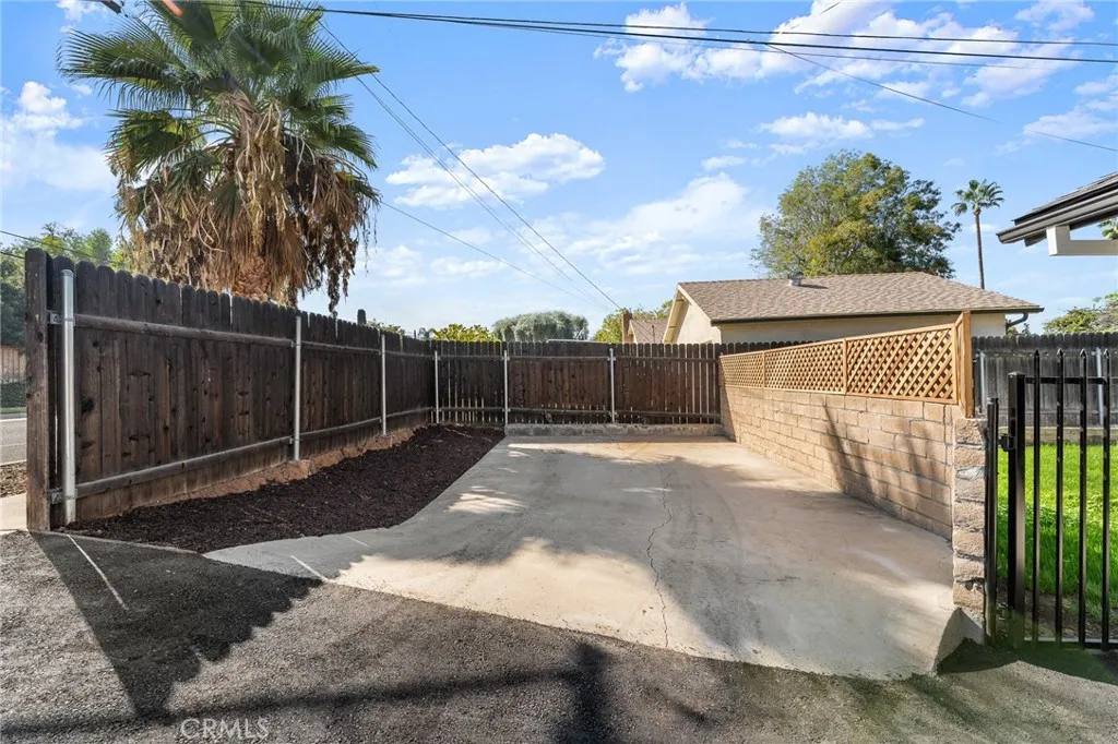 350 Sherwood, Redlands, California 92373 home-pic-27