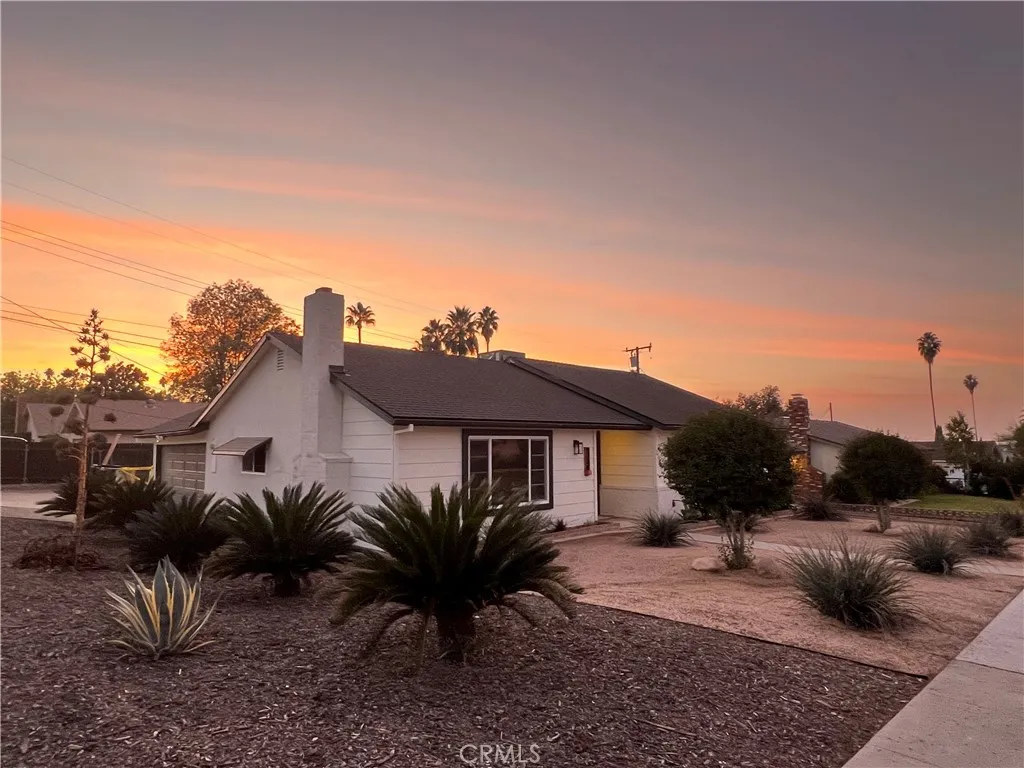 350 Sherwood, Redlands, California 92373 home-pic-33