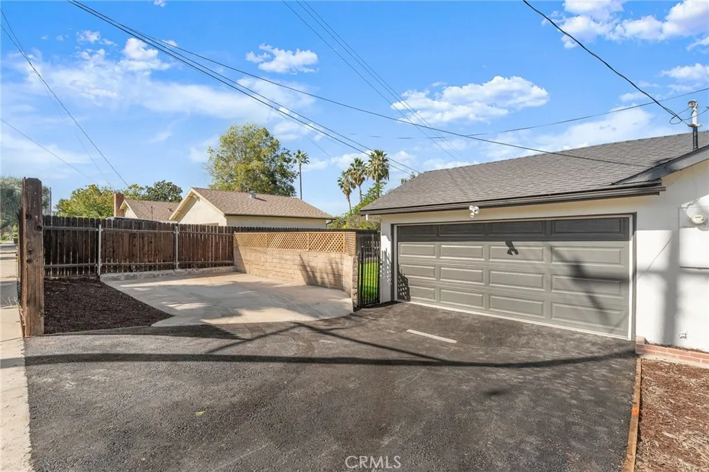 350 Sherwood, Redlands, California 92373 home-pic-28