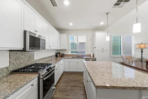 490 Jubilee Place, Santa Paula, California 93060 home-pic-7