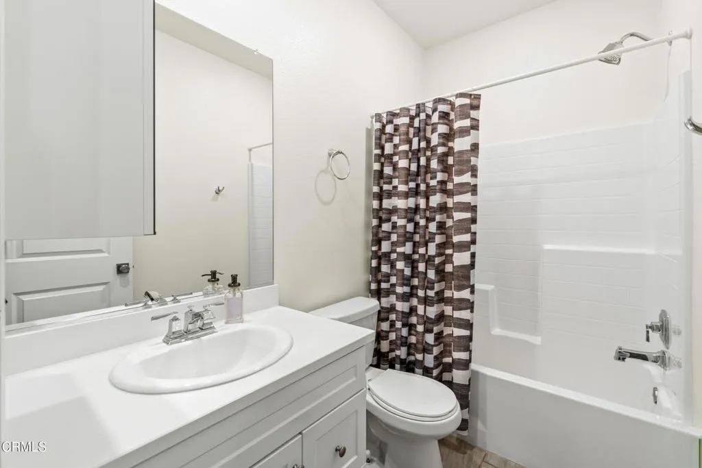 490 Jubilee Place, Santa Paula, California 93060 home-pic-24