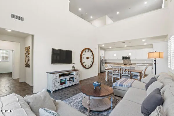 490 Jubilee Place, Santa Paula, California 93060 home-pic-4