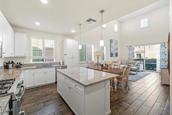490 Jubilee Place, Santa Paula, California 93060 home-pic-8