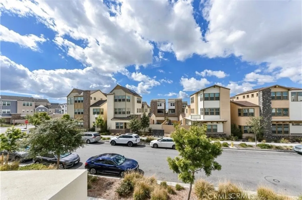 175 Frame, Irvine, California 92618 home-pic-21