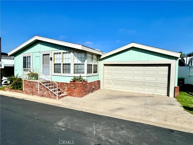 23301 Ridge Route Drive 175, Laguna Hills, California 92653