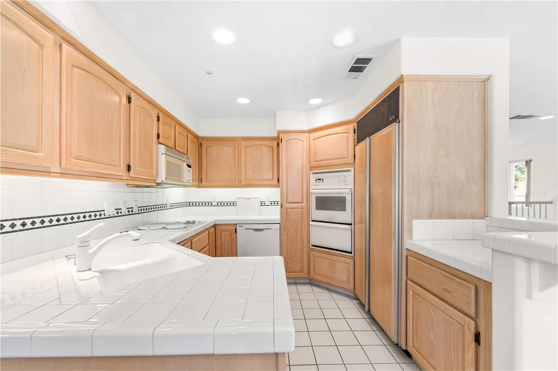 18871 Kithira Circle, Huntington Beach, California 92648 home-pic-9