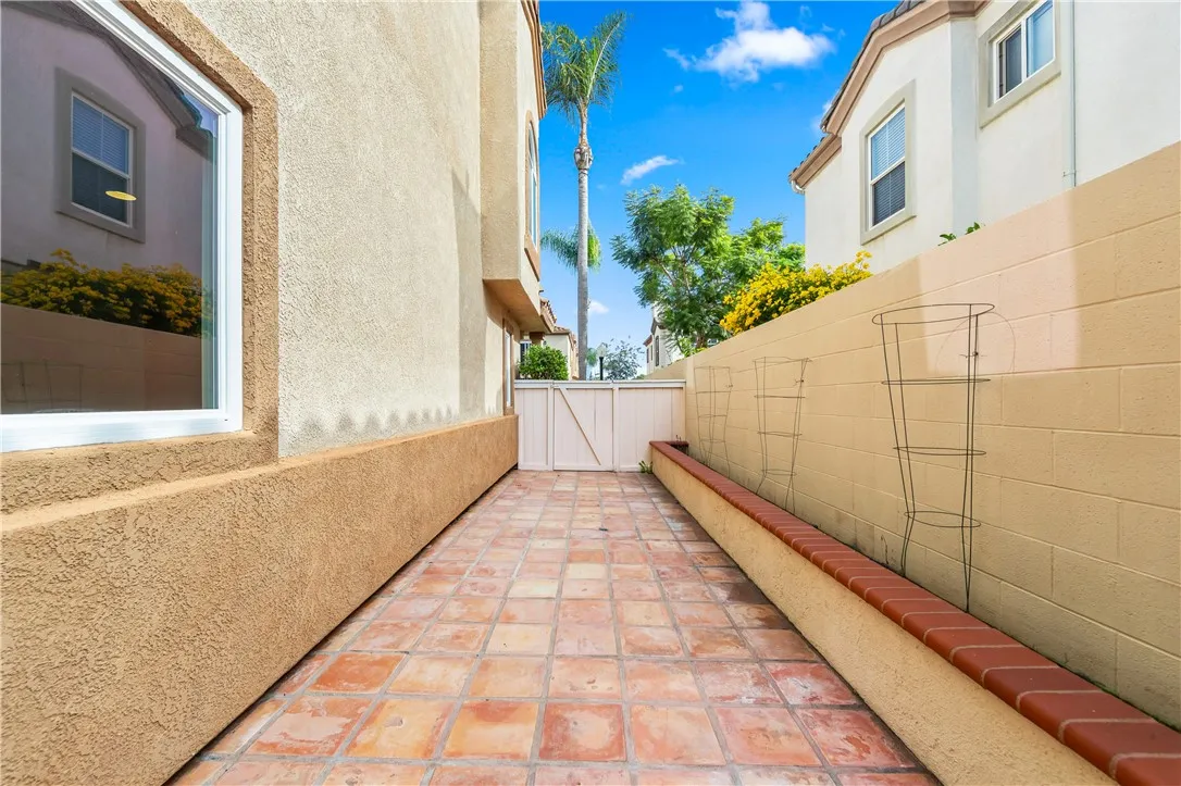 18871 Kithira Circle, Huntington Beach, California 92648 home-pic-29