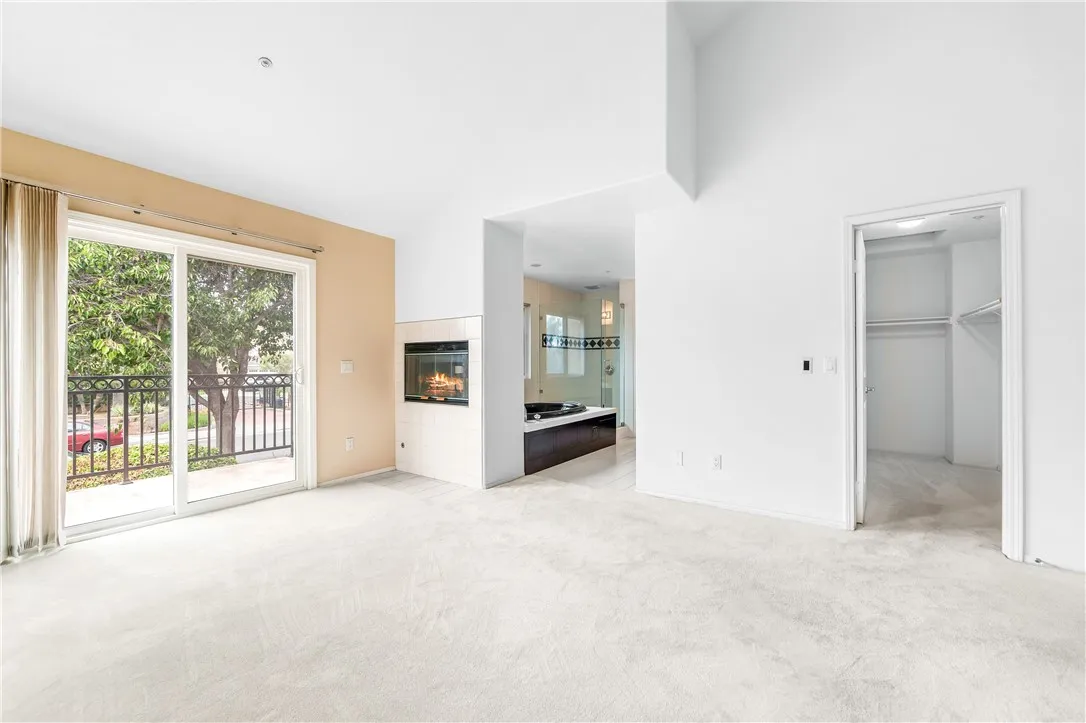 18871 Kithira Circle, Huntington Beach, California 92648 home-pic-16