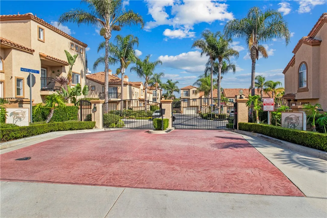 18871 Kithira Circle, Huntington Beach, California 92648 home-pic-33