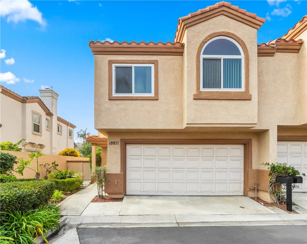 18871 Kithira Circle, Huntington Beach, California 92648 home-pic-0
