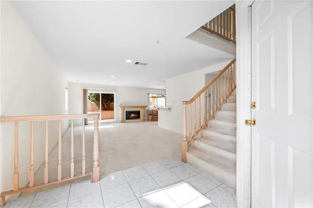18871 Kithira Circle, Huntington Beach, California 92648 home-pic-2