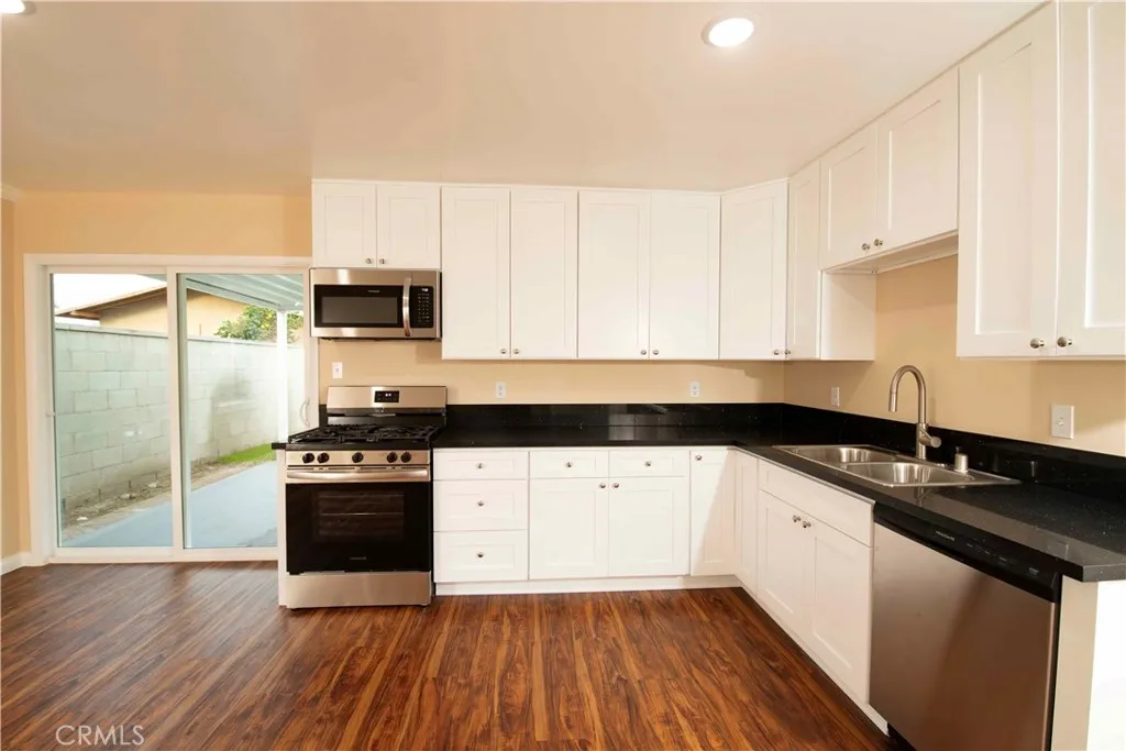 22729 Marbella, Carson, California 90745 home-pic-41