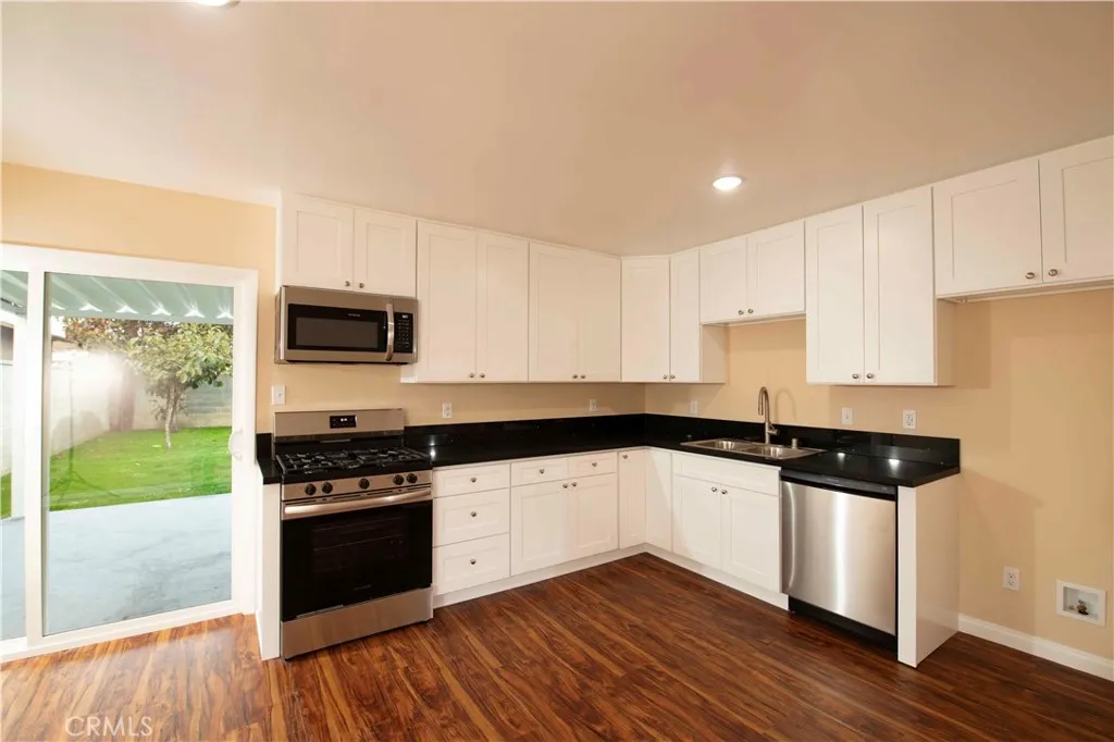 22729 Marbella, Carson, California 90745 home-pic-40