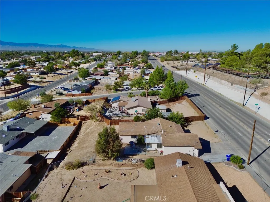 16403 Seneca, Victorville, California 92395 home-pic-33