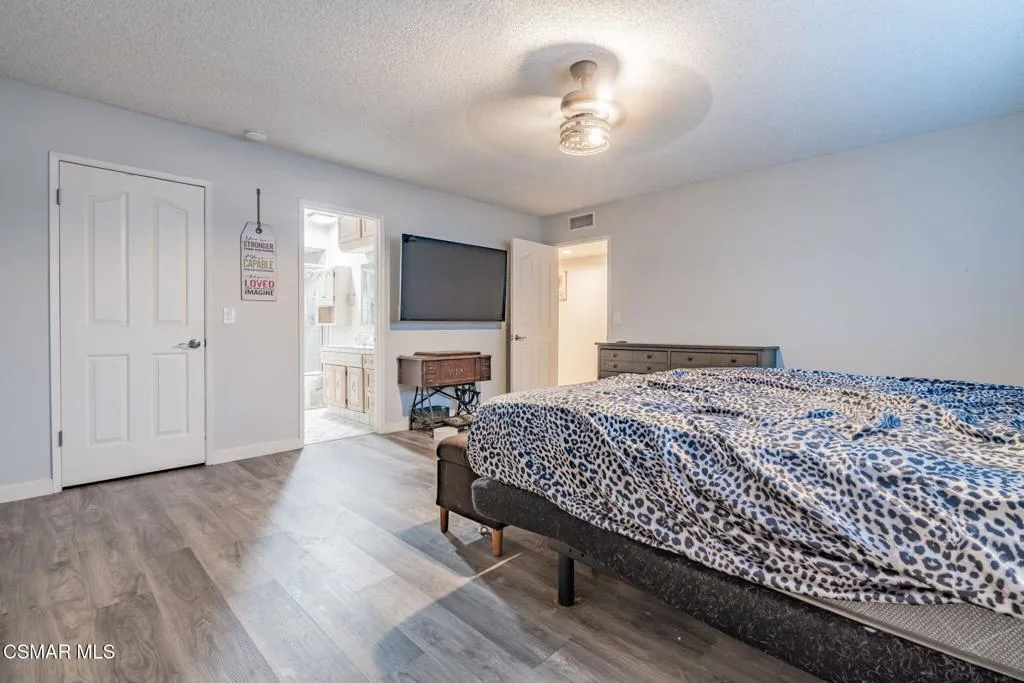 761 Lyons Court, Simi Valley, California 93065 home-pic-38