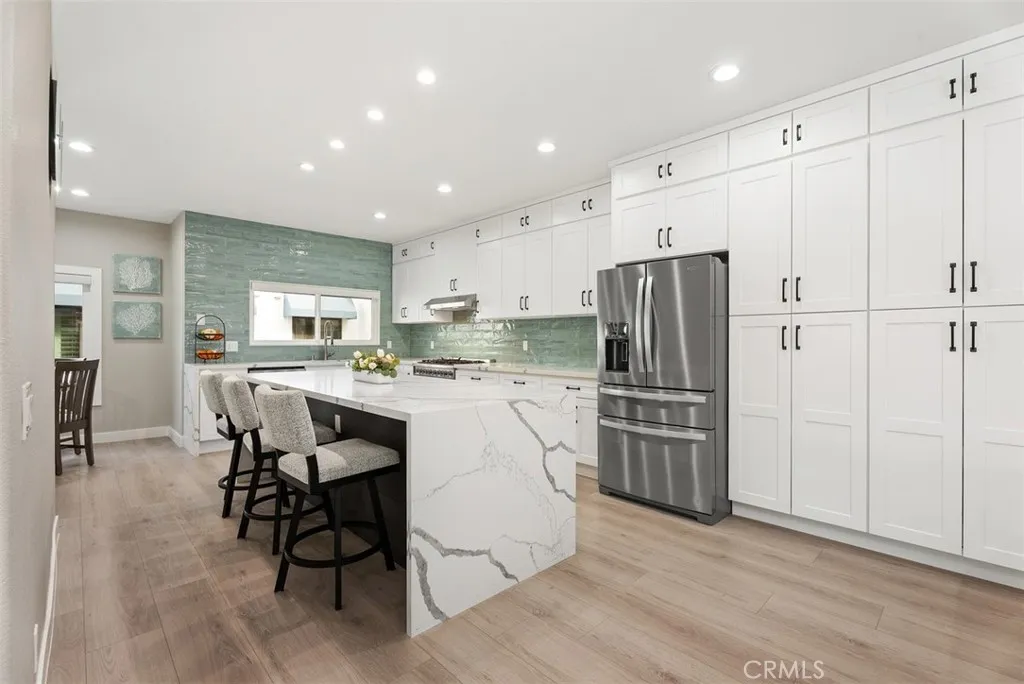19502 Ranch Lane 112, Huntington Beach, California 92648 home-pic-1