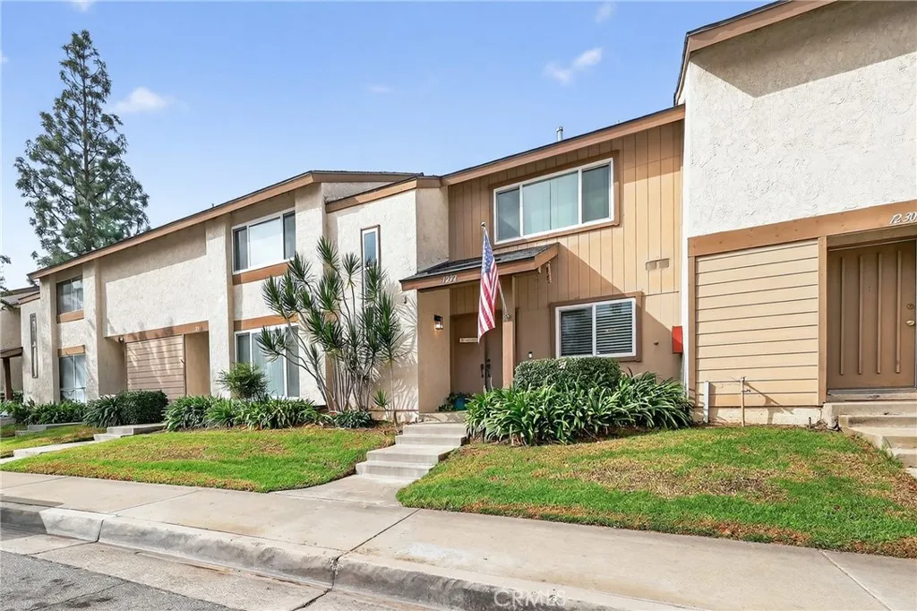 1232 Devonshire Lane, La Habra, California 90631 home-pic-1