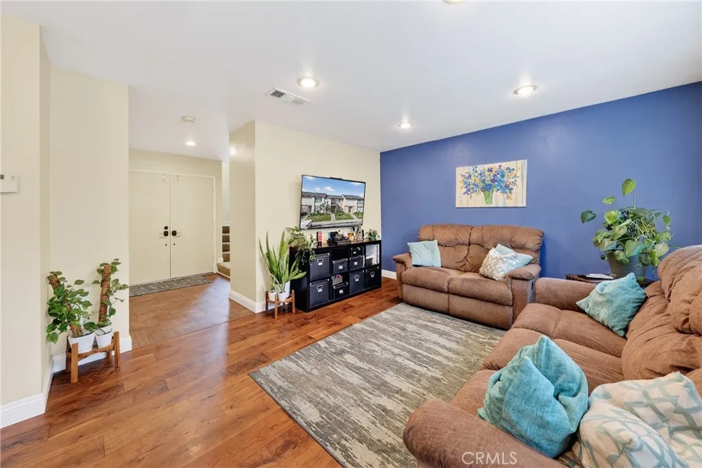 1232 Devonshire Lane, La Habra, California 90631 home-pic-6