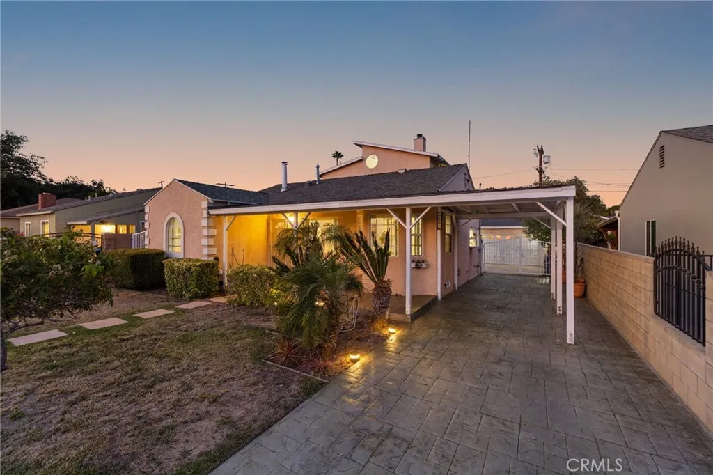 6542 Babcock Avenue, North Hollywood, California 91606 home-pic-3