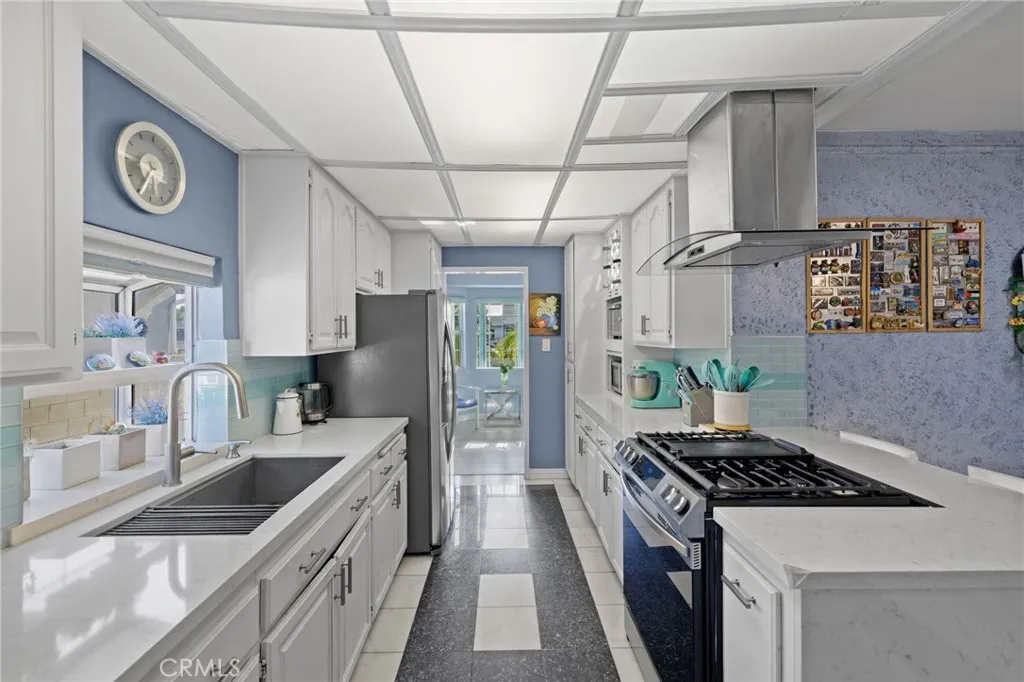 6542 Babcock Avenue, North Hollywood, California 91606 home-pic-7
