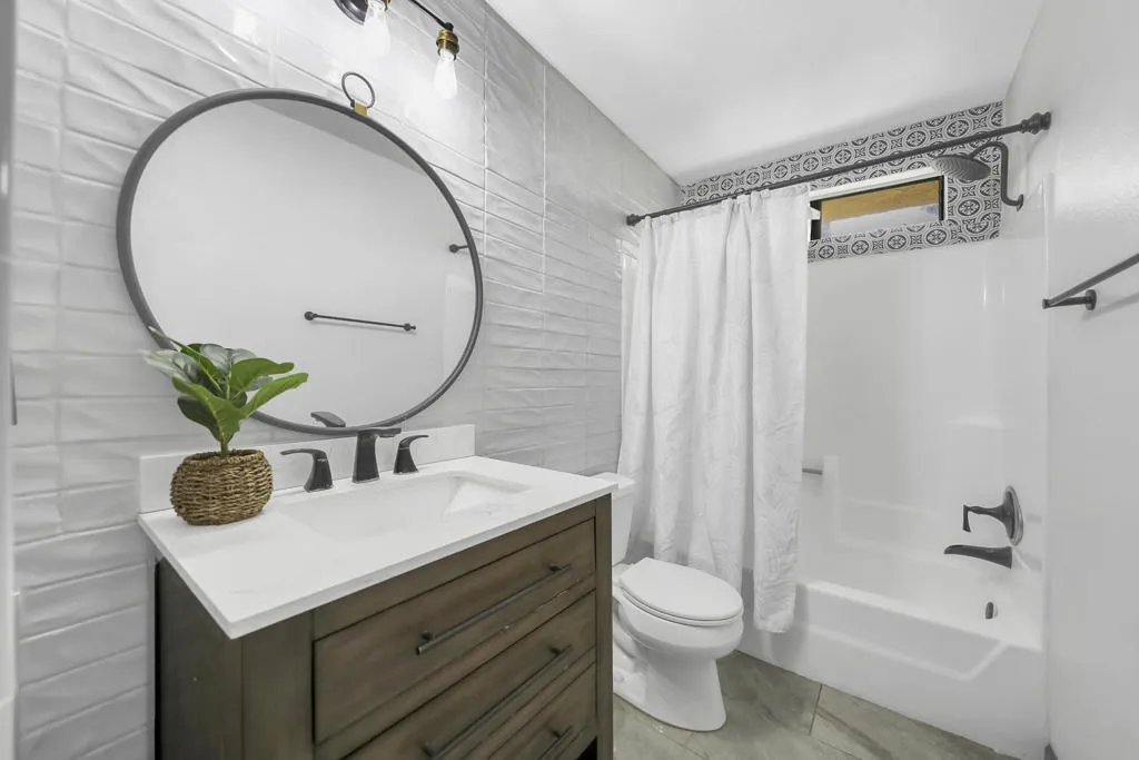 41515 Navarre Court, Palm Desert, California 92260 home-pic-13