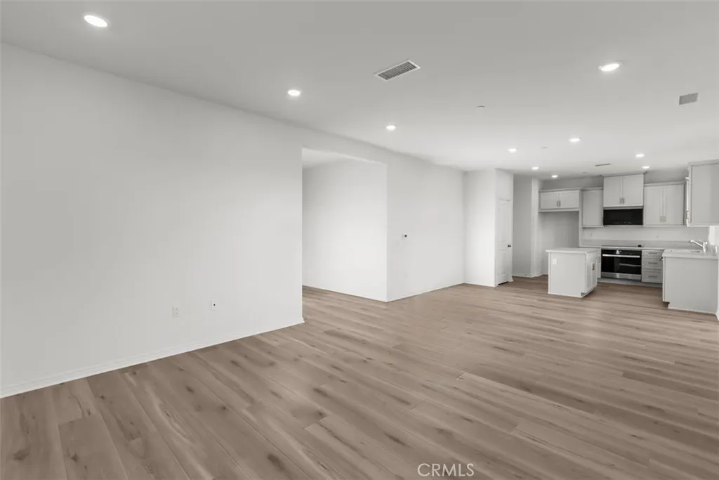 9667 Salamanca Way, Riverside, California 92508 home-pic-3
