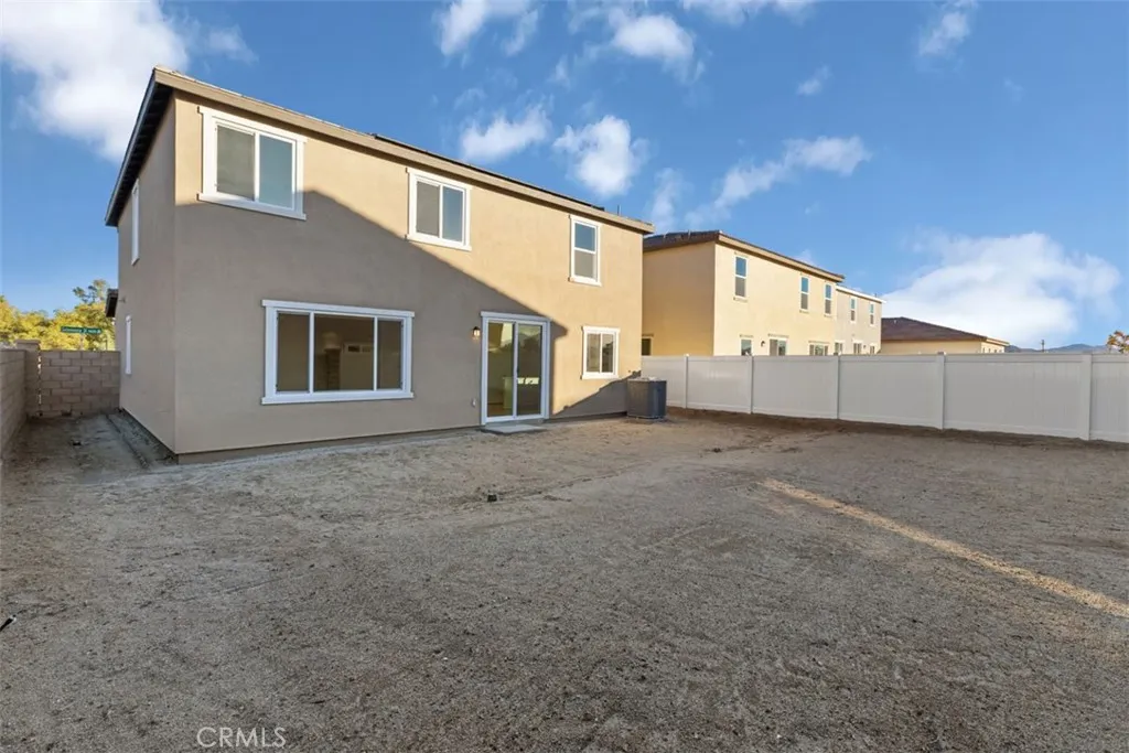 9667 Salamanca Way, Riverside, California 92508 home-pic-12