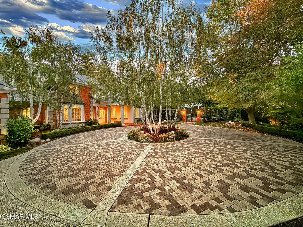 581 Lakeview Canyon Road, Westlake Village, California 91362 home-pic-8