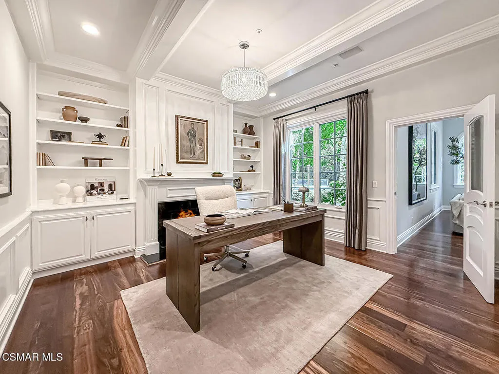 581 Lakeview Canyon Road, Westlake Village, California 91362 home-pic-18