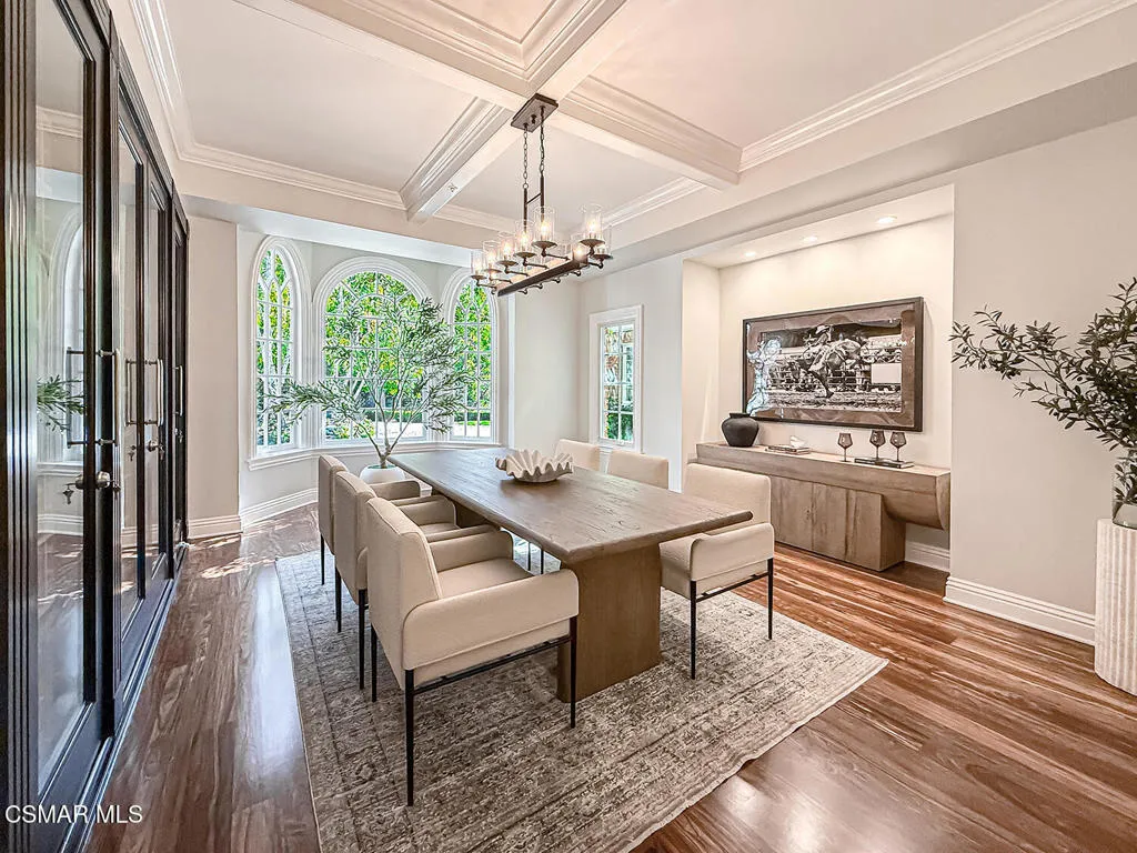 581 Lakeview Canyon Road, Westlake Village, California 91362 home-pic-19