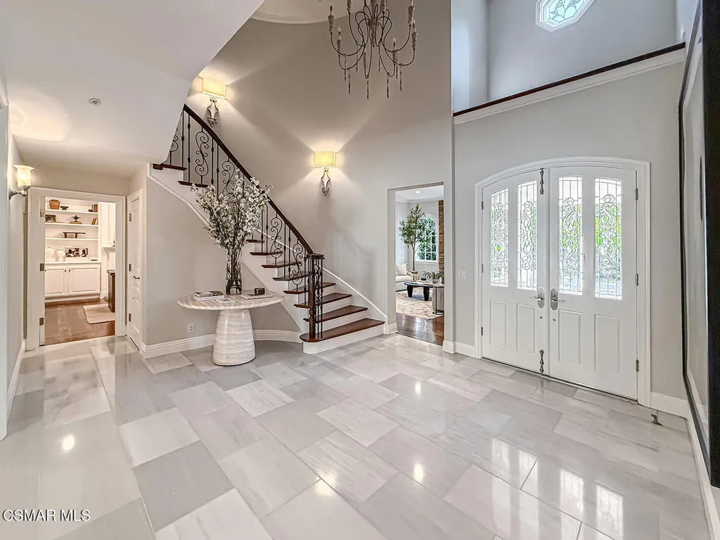 581 Lakeview Canyon Road, Westlake Village, California 91362 home-pic-12