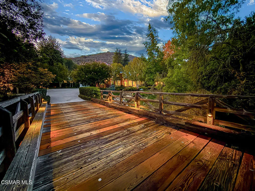 581 Lakeview Canyon Road, Westlake Village, California 91362 home-pic-89