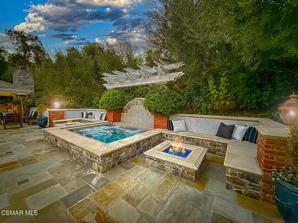 581 Lakeview Canyon Road, Westlake Village, California 91362 home-pic-5