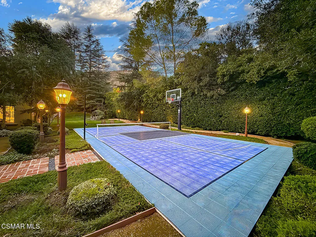 581 Lakeview Canyon Road, Westlake Village, California 91362 home-pic-2