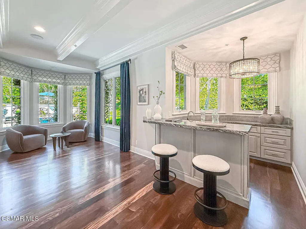 581 Lakeview Canyon Road, Westlake Village, California 91362 home-pic-17