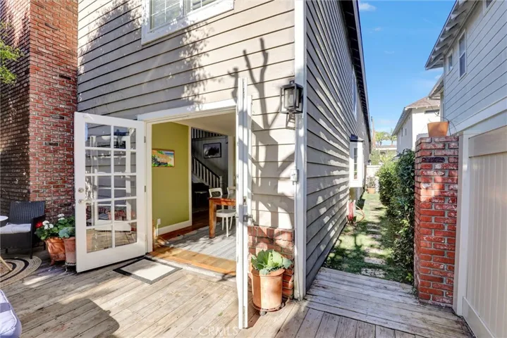 2134 Sabot, Costa Mesa, California 92627